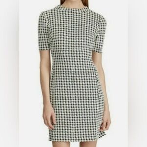 CHAPS - Houndstooth Short Sleeve Dress. Size 8